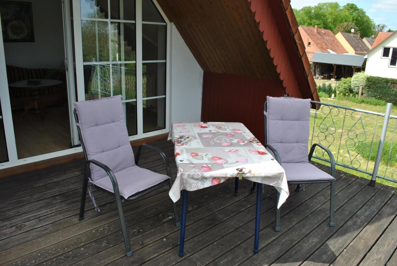 Ferienwohnungen Am Plaetlinsee 부스트로우 외부 사진